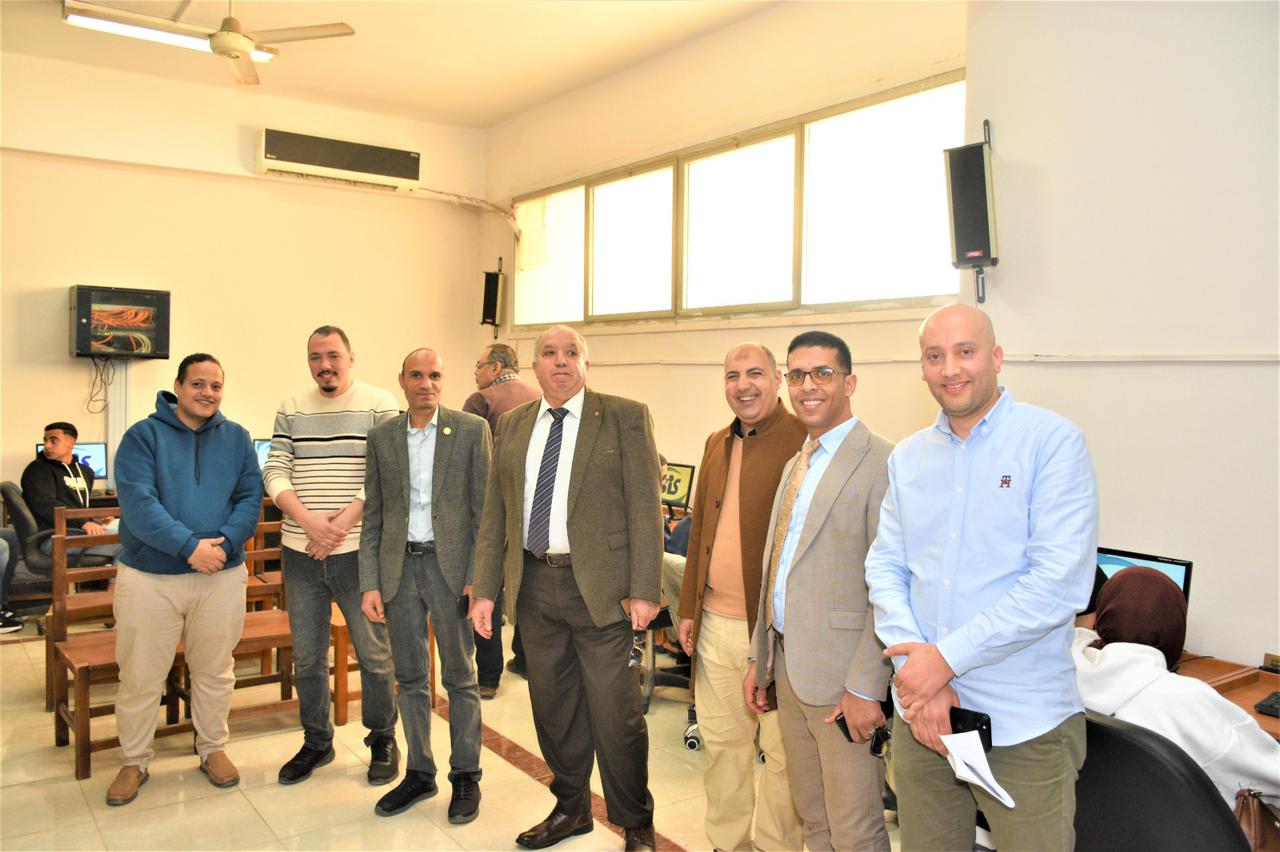 بحضور عميد الكلية..انطلاق مجموعات برنامج 